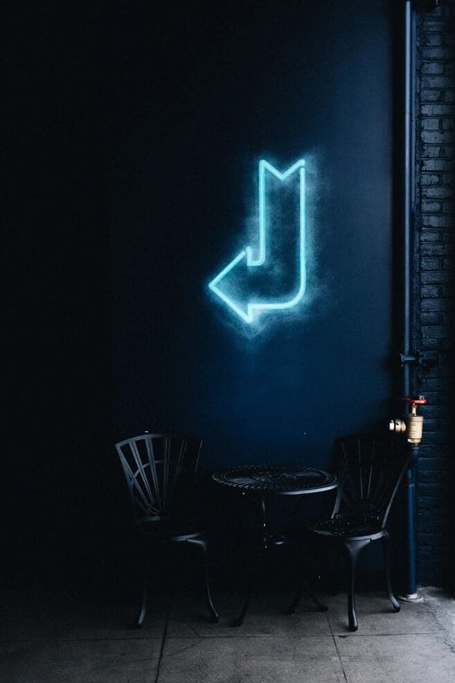 Neon Left
